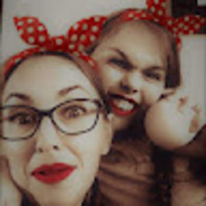 Meet your Posher, Naomi